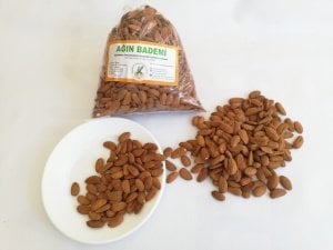 Ağın Bademi (1 Kg)