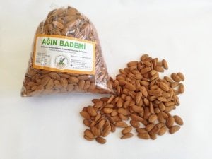 Ağın Bademi (1 Kg)